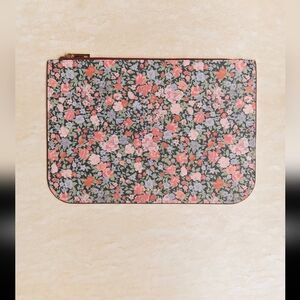 NWT Floral Clutch - Pink